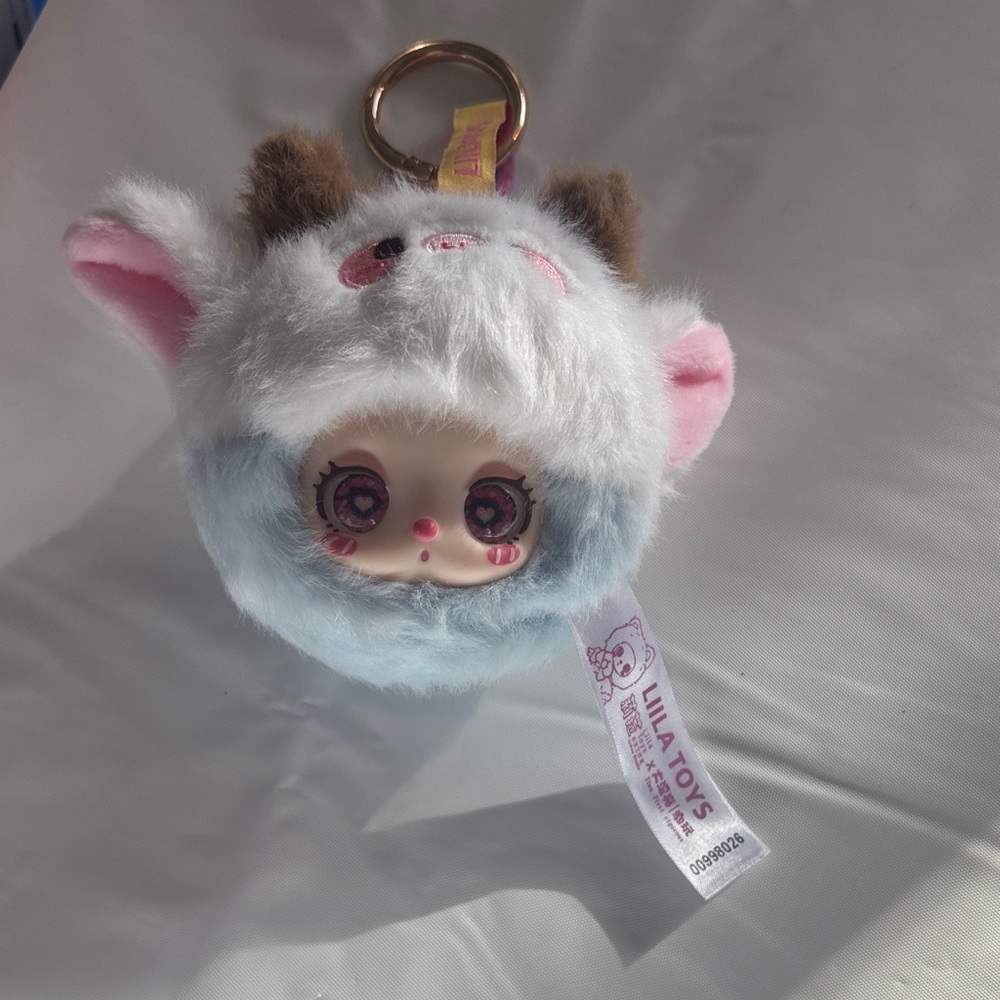 Liila Lucky Cat White and Blue Plush Keychain
